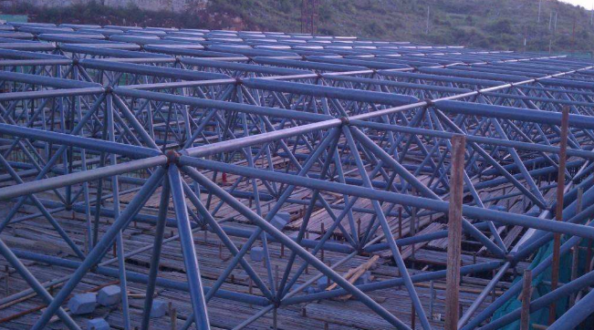 新乡概述网架加工中对钢材的质量的过细恳求